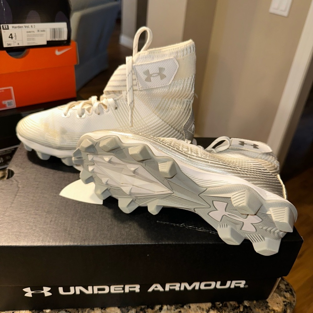 Under Armour High-Top 🏈 Cleats